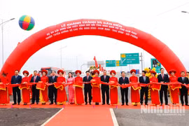 Ninh Bình: Khánh thành và gắn biển nhiều công trình trọng điểm chào mừng Đại hội đại biểu Đảng bộ tỉnh lần thứ I, nhiệm kỳ 2025 - 2030