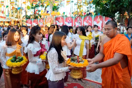 Thủ tướng gửi thư chúc mừng đồng bào Khmer dịp Tết cổ truyền Chôl Chnăm Thmây