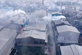 Lập đoàn kiểm tra liên ngành các cụm công nghiệp, làng nghề, cơ sở gây ô nhiễm cao tại Hà Nội, TPHCM