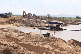 Bắt tạm giam Giám đốc Công ty khoáng sản Thiên An Phát và đồng phạm
