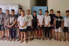 Tạm giữ 14 đối tượng vô cớ chém người đi đường ở Thanh Hóa