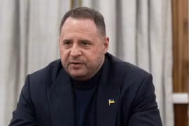 Cảnh sát Ukraine khám xét nhà Chánh văn phòng của Tổng thống Zelenskyy
