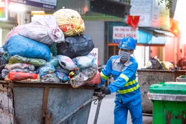 Hà Nội dự kiến tăng phí thu gom rác thải: Cần sử dụng nguồn lực hiệu quả