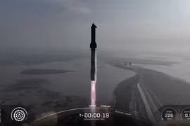 Tên lửa phát nổ khi trở về, tàu vũ trụ gặp trục trặc trong vụ phóng mới của SpaceX
