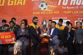 HAGL vô địch giải Tứ hùng 2025 sau trận derby Thủ đô kịch tính
