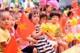 Trẻ em mầm non, học sinh phổ thông trong cơ sở giáo dục công lập được miễn học phí