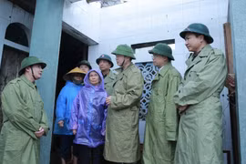 Phó Thủ tướng Trần Hồng Hà kiểm tra công tác khắc phục hậu quả bão số 5 tại Hà Tĩnh
