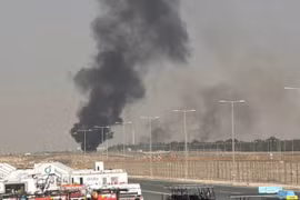 Tiêm kích Tejas của Ấn Độ rơi khi đang trình diễn tại Dubai