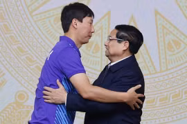HLV Kim Sang-sik được đề xuất tặng Bằng khen Thủ tướng sau HCV SEA Games