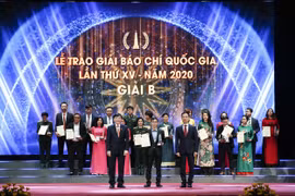Nhà báo Hoàng Chiên: 5 năm viết báo chuyên nghiệp với loạt giải báo chí lớn về đề tài môi trường
