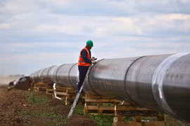 Bulgaria tịch thu nhà máy dầu Nga, sản lượng 190.000 thùng bị đe dọa
