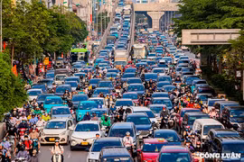 Bộ Nông nghiệp và Môi trường nói gì trước thông tin 'cấm ô tô sản xuất trước năm 2017 vào Hà Nội và TPHCM'