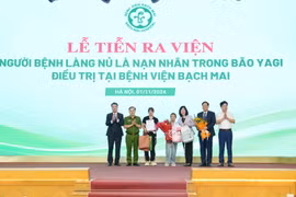 Kỳ tích cứu sống cô bé làng Nủ được vinh danh là sự kiện tiêu biểu của Bệnh viện Bạch Mai