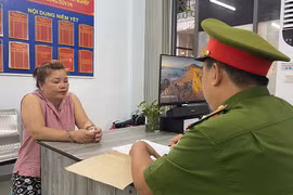 Bắt khẩn cấp đôi nam nữ U60 đánh người giữa đường