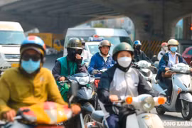 Hà Nội cùng các thủ đô lớn phải chịu số ngày nắng nóng kỷ lục trong 30 năm