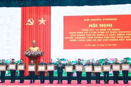 Bộ Quốc phòng tổng kết thực hiện Nghị định về quản lý người, phương tiện khu vực biên giới biển