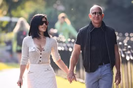 Lễ cưới của tỷ phú Jeff Bezos tiêu tốn bao nhiêu tiền?