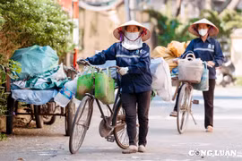 Lực lượng đồng nát, ve chai có thể gom được hơn 3.000 tấn rác mỗi ngày ở Hà Nội