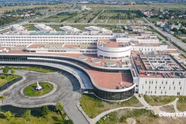 Hàng trăm bạn trẻ hiến tóc tại “Trạm tóc ước mơ 2025” gửi yêu thương tới bệnh nhi ung thư