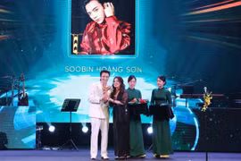 Soobin Hoàng Sơn ẵm 3 giải thưởng tại Giải Cống hiến