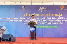 Thông xe 2 tuyến đường thuộc Dự án nâng cấp cơ sở hạ tầng đồng muối Đông Hải