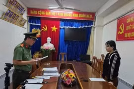 Bắt đối tượng truy nã cầm đầu đường dây đưa 5 người sang Campuchia trái phép