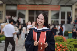 Đề xuất miễn bồi hoàn học phí với du học sinh gặp sự cố bất khả kháng