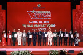 Vinh Quang Việt Nam 2025: Tôn vinh những tấm gương thời đại, khơi dậy khát vọng dân tộc