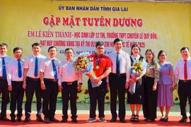 Tỉnh Gia Lai thưởng 100 triệu đồng cho học sinh đoạt HCV Olympic Tin học Quốc tế