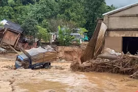 Lũ quét, sạt lở đất khiến 2 người chết, 2 người mất tích ở Sơn La