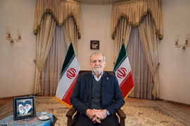 Iran tuyên bố đang trong 'cuộc chiến toàn diện' với Mỹ, Israel và châu Âu