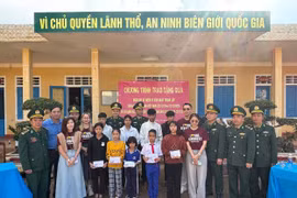Nhiều hoạt động ý nghĩa hướng về đồng bào biên giới Quảng Trị