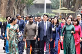 Chủ tịch nước Lương Cường và Tổng thống Sri Lanka thăm Khu di tích Chủ tịch Hồ Chí Minh