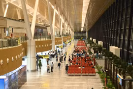 Nhà ga T3 Tân Sơn Nhất đón gần 12.000 khách trong ngày khánh thành