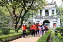 Tour đoàn thể giảm, du lịch nhóm nhỏ ‘lên ngôi’