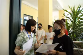 Đề thi tốt nghiệp THPT 2025 môn Toán, mã đề 106