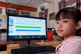 Học sinh không biết bật máy, không dám chạm vào chuột vì 'sợ bị cắn' thì học AI thế nào?