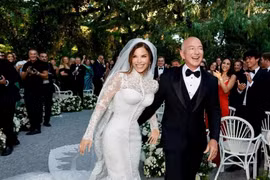 ‏Con số cho chi phí đám cưới mới đây của ông trùm Amazon Jeff Bezos là bao nhiêu?‏