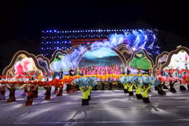 Lào Cai: Lần đầu tiên tổ chức Festival Sông Hồng 2025 với nhiều hoạt động hấp dẫn