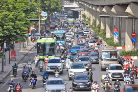 Góp ý các văn kiện Đại hội XIV của Đảng: Phát huy trí tuệ nhân dân, tạo đột phá trong phát triển hạ tầng giao thông