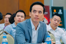 Chủ đầu tư “kẹt vốn”, môi giới “kẹt nghề”, doanh nghiệp bất động sản đuối sức vì pháp lý