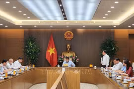 Phó Thủ tướng Nguyễn Chí Dũng: Phấn đấu hoàn thành các công trình phục vụ APEC trước từ 3-6 tháng