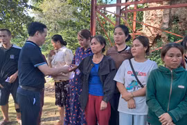 Văn phòng KTNN đồng hành cùng các nhà hảo tâm hỗ trợ đồng bào vùng rốn lũ tỉnh Nghệ An