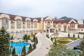 Trải nghiệm mùa hè bình yên bên gia đình tại khách sạn Legend Valley Hà Nam