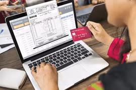 Gửi biên bản xử phạt vi phạm hành chính trên môi trường điện tử qua email, app định danh, SMS
