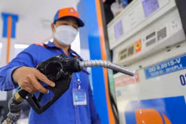 Giá xăng tiếp tục tăng lần thứ 3 liên tiếp