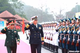 Hình ảnh Đại tướng Phan Văn Giang đón Bộ trưởng Quốc phòng Trung Quốc Đổng Quân
