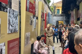 Trưng bày chuyên đề ‘Bút sắc, lòng son’ tôn vinh người chiến sĩ cộng sản
