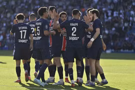 Thắng Angers, PSG giành chức vô địch Ligue 1 sớm 6 vòng đấu