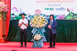 Nguyễn Hoàng đồng hành cùng phong trào 'bình dân học vụ dữ liệu'